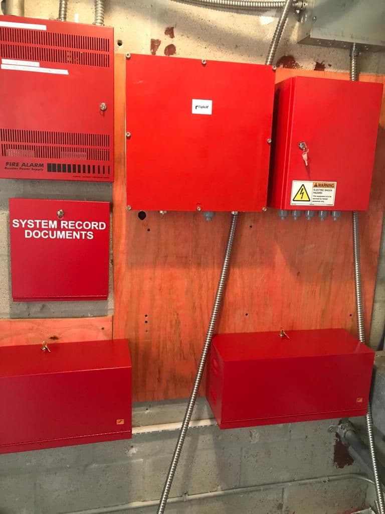 Public safety BDA and DAS system installation — photo 03